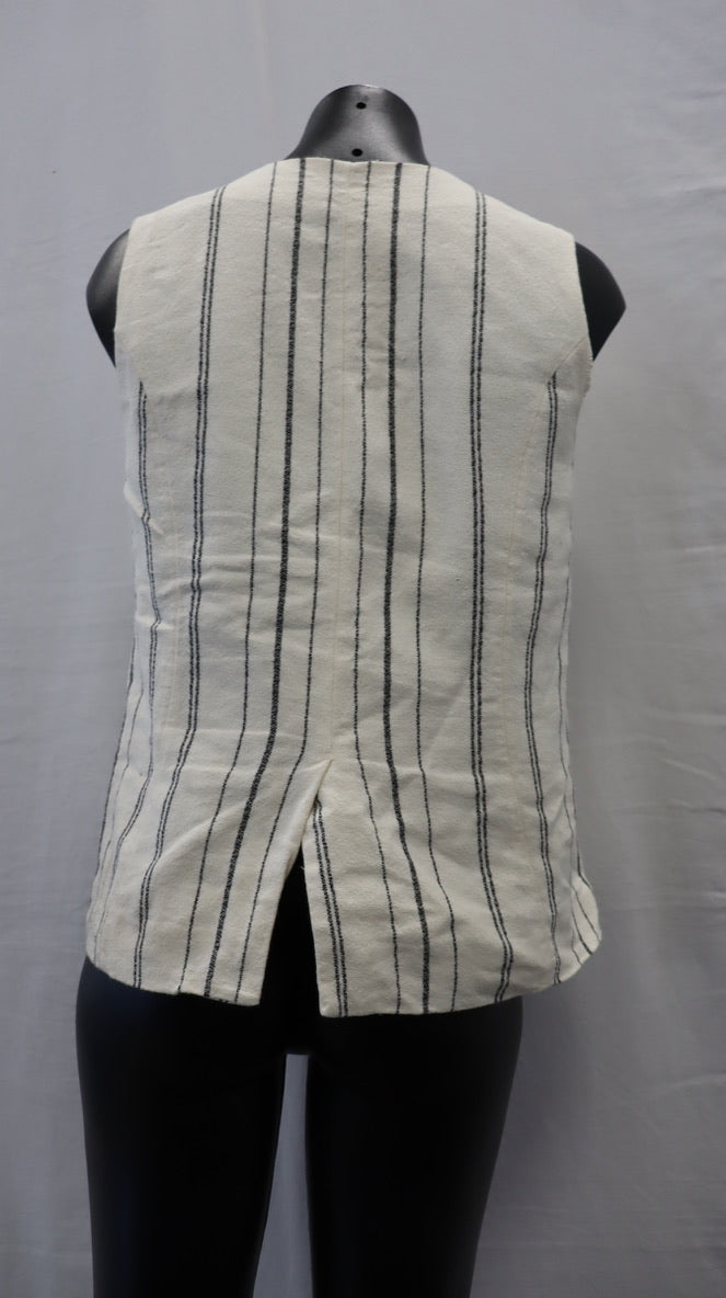 ASSEMBLY LABEL Vest 8