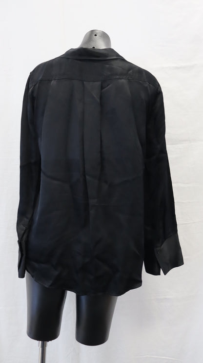 ZARA Button Up M