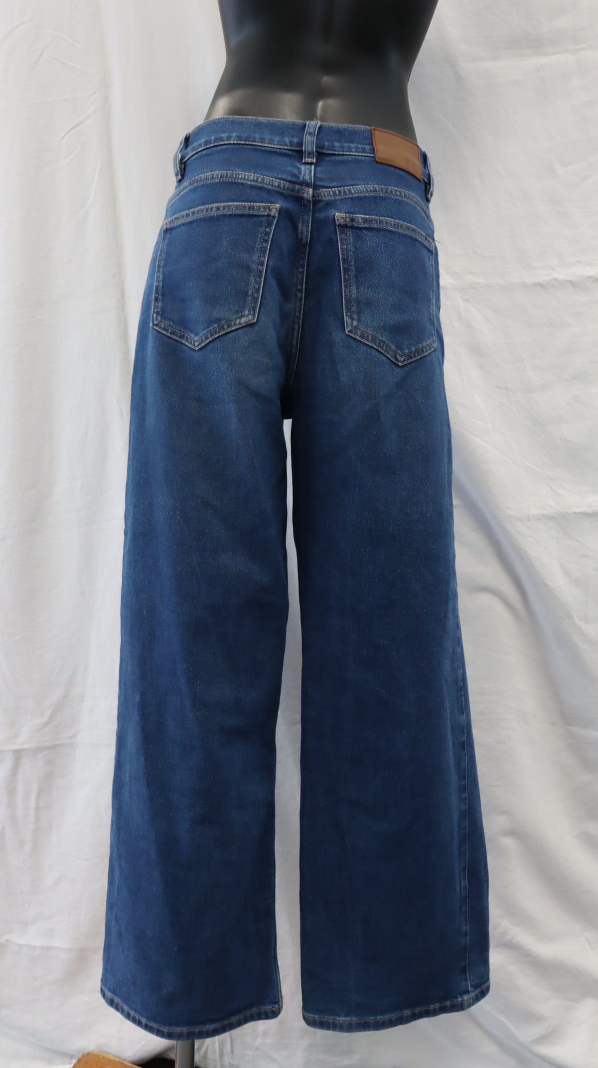 M A X Jeans 10