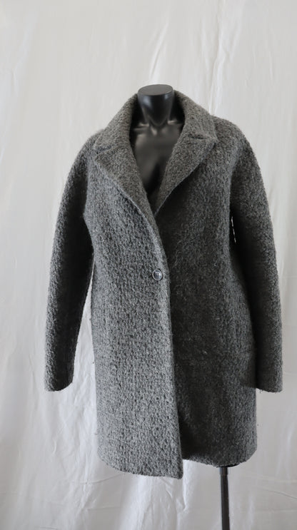 M A X Coat 10