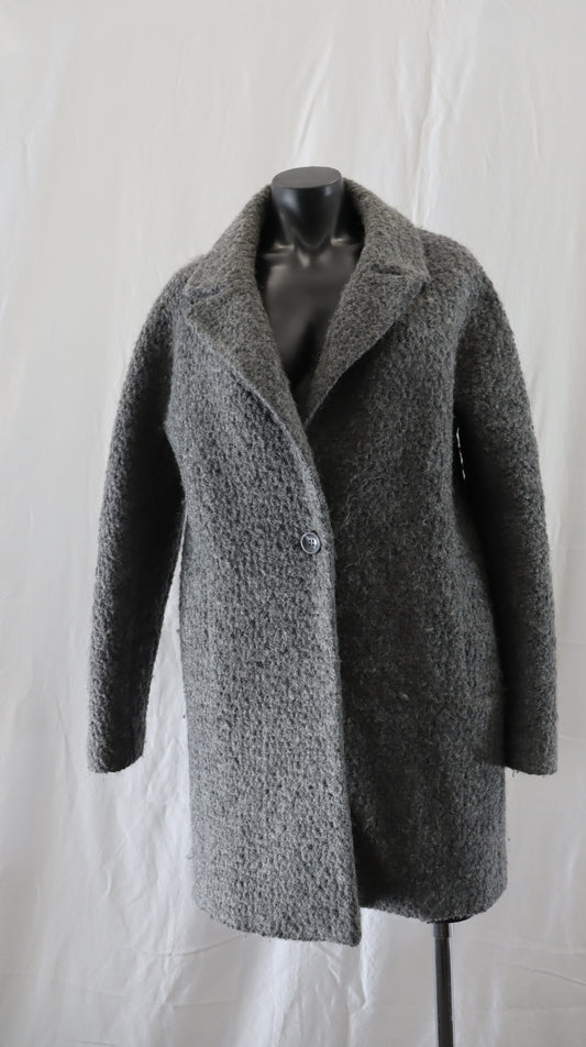 M A X Coat 10
