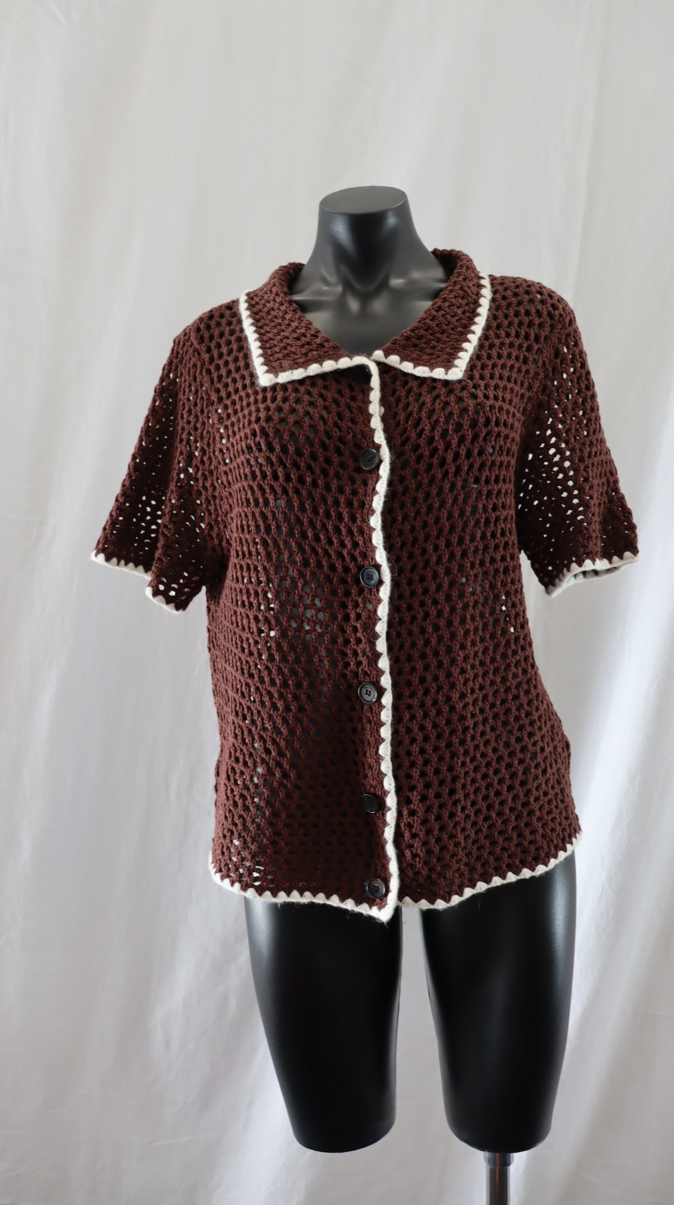Wynn Hamlyn Button Up M