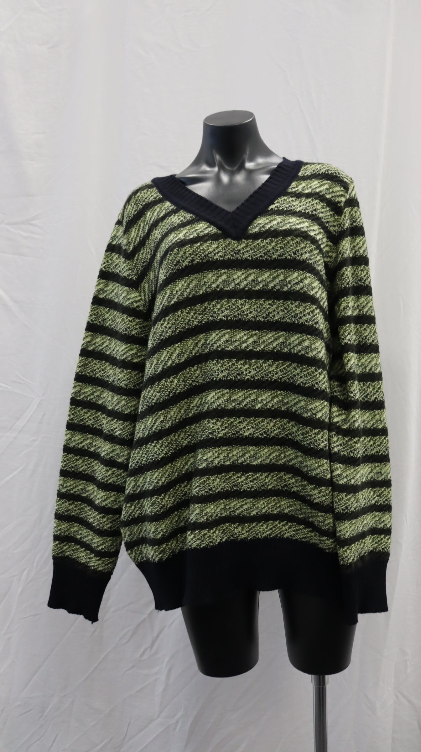 STANDARD ISSUE Knit L - XL