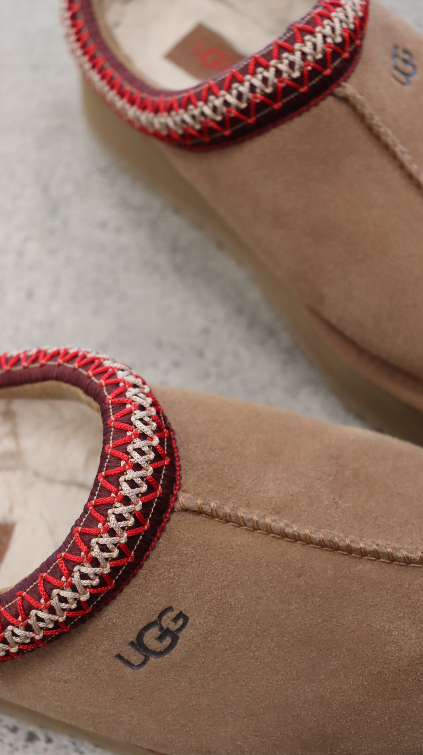 UGG Slides 38