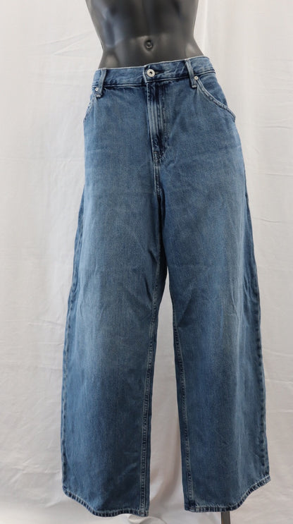 Uniqlo Jeans 14
