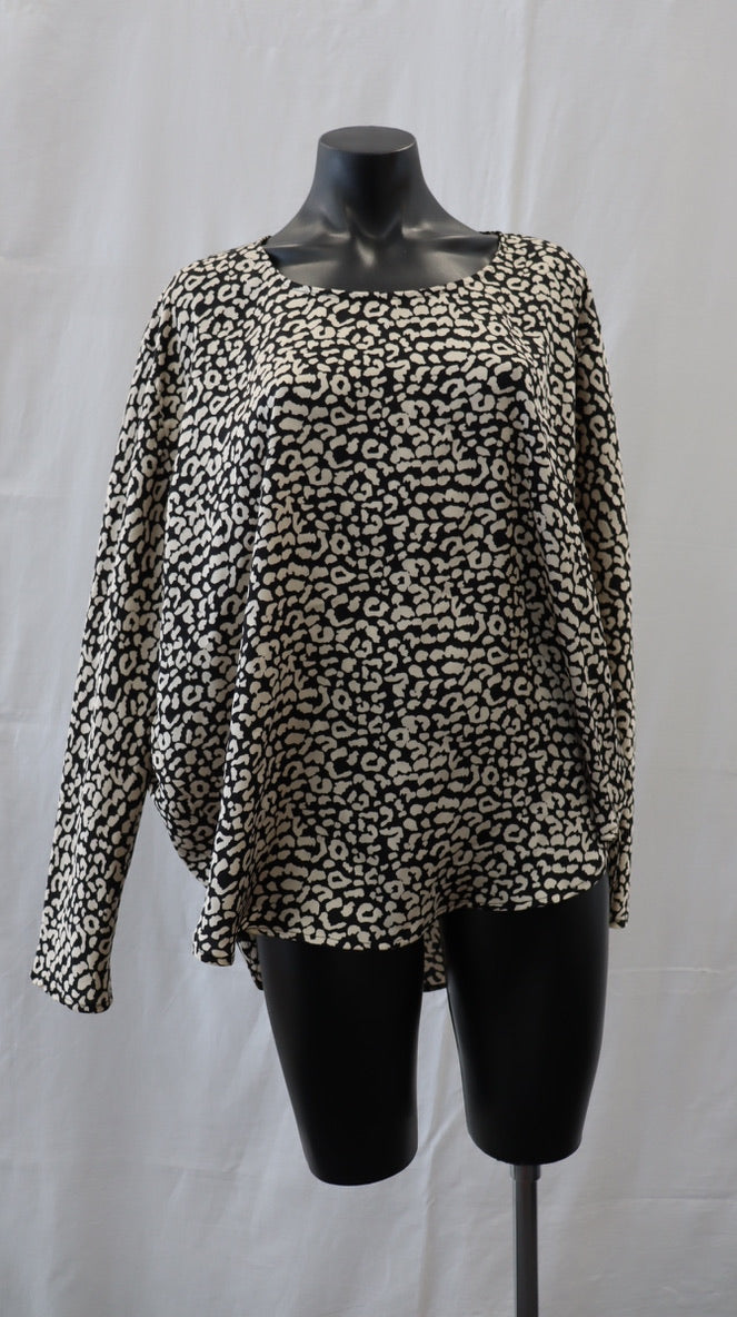 moochi Blouse 16