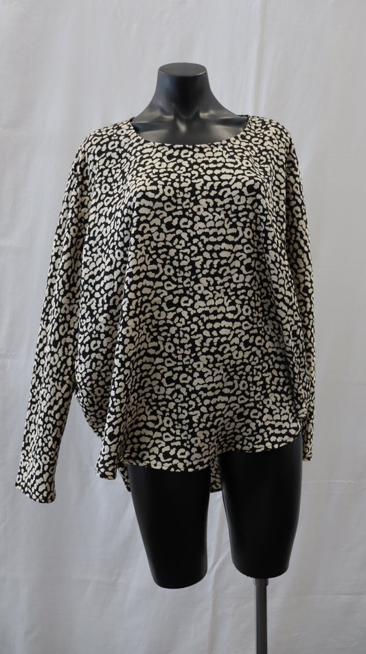 moochi Blouse 16