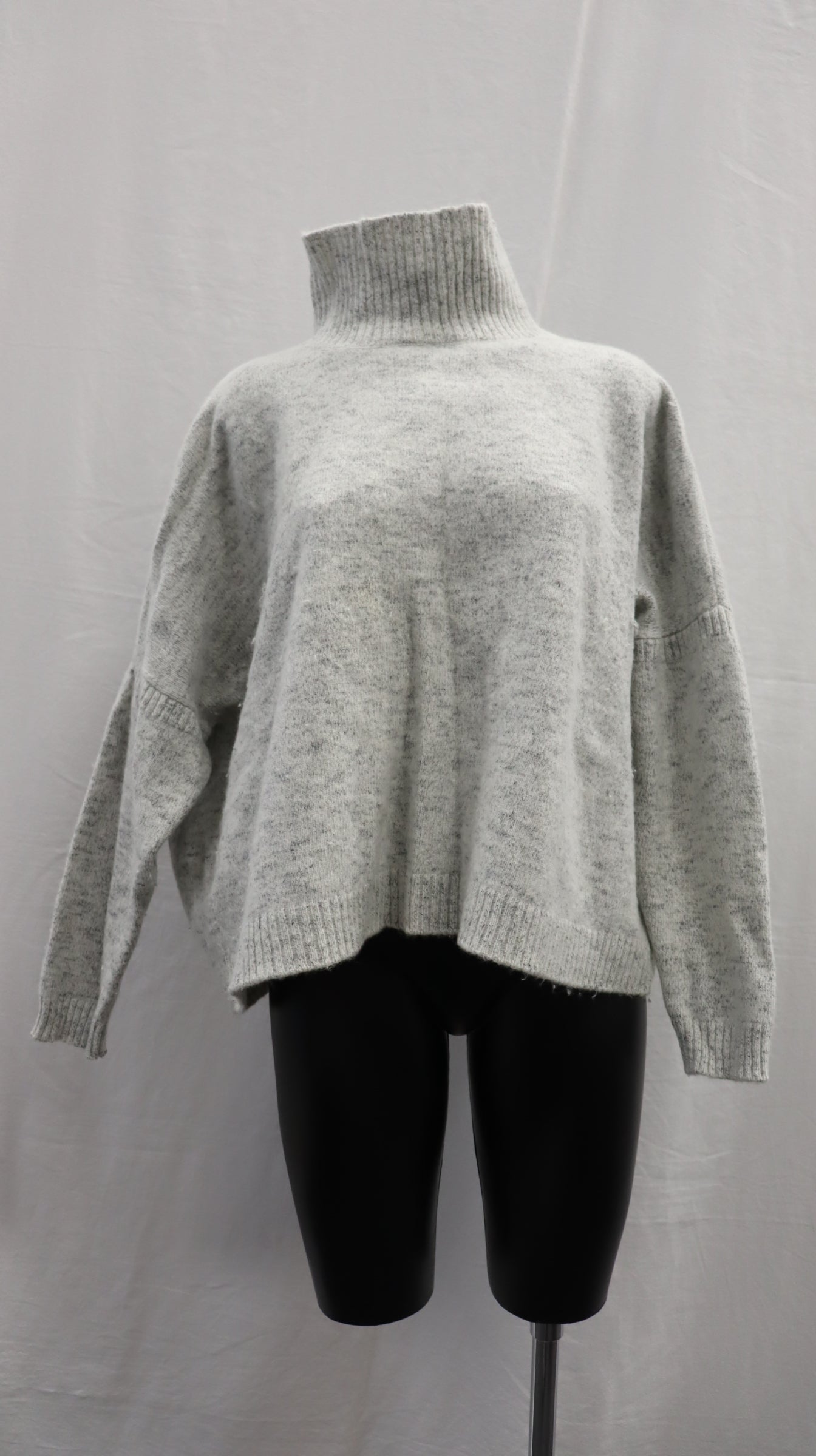 moochi Knit M