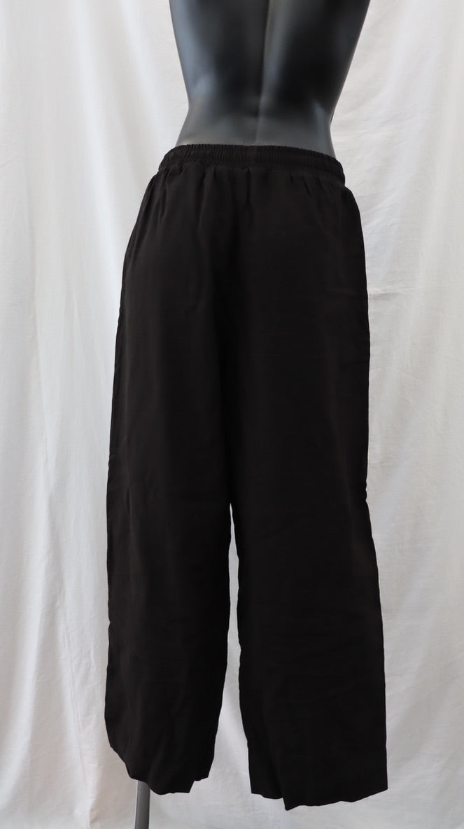 stories be told Pants 10