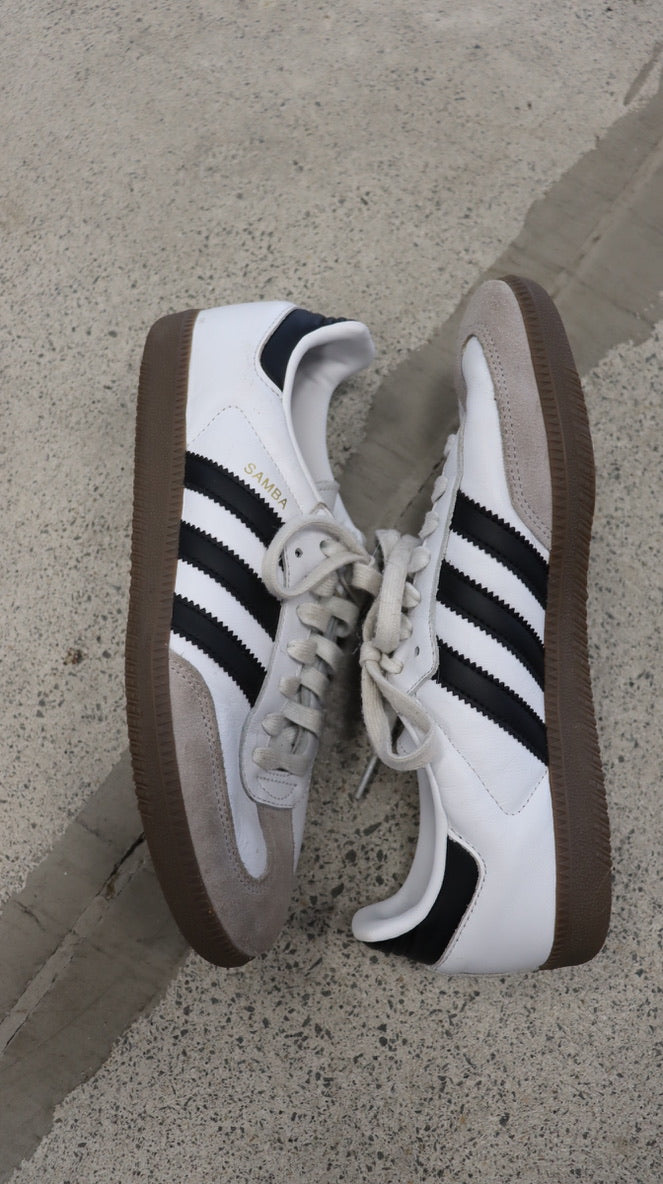 adidas Sneaker 7 1/2