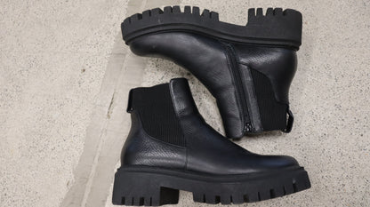 Isabella Anselmi Boots 39