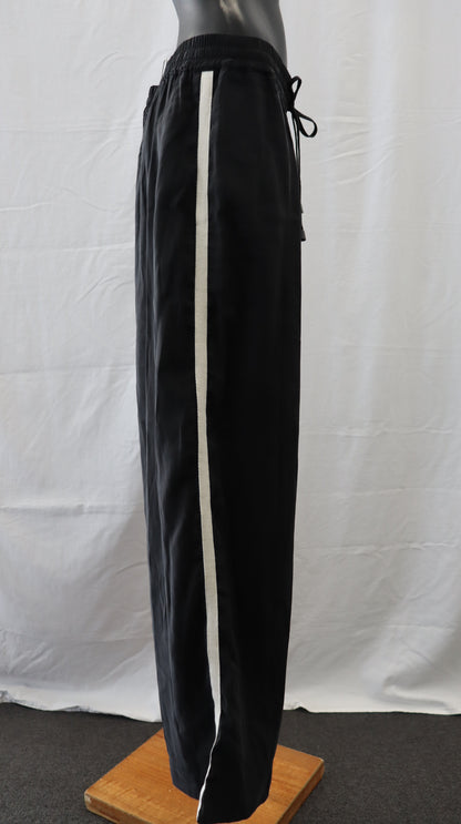 stories be told Pants 16