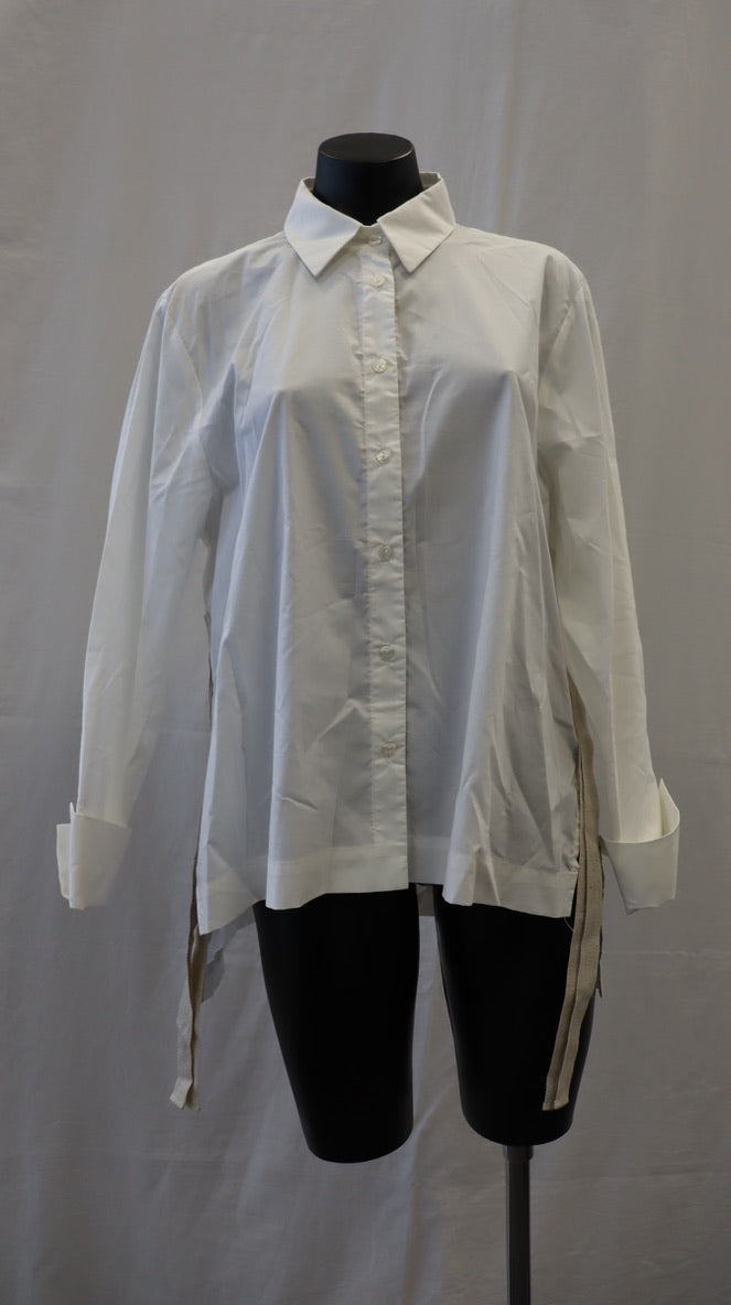 REPERTOIRE Button Up 16