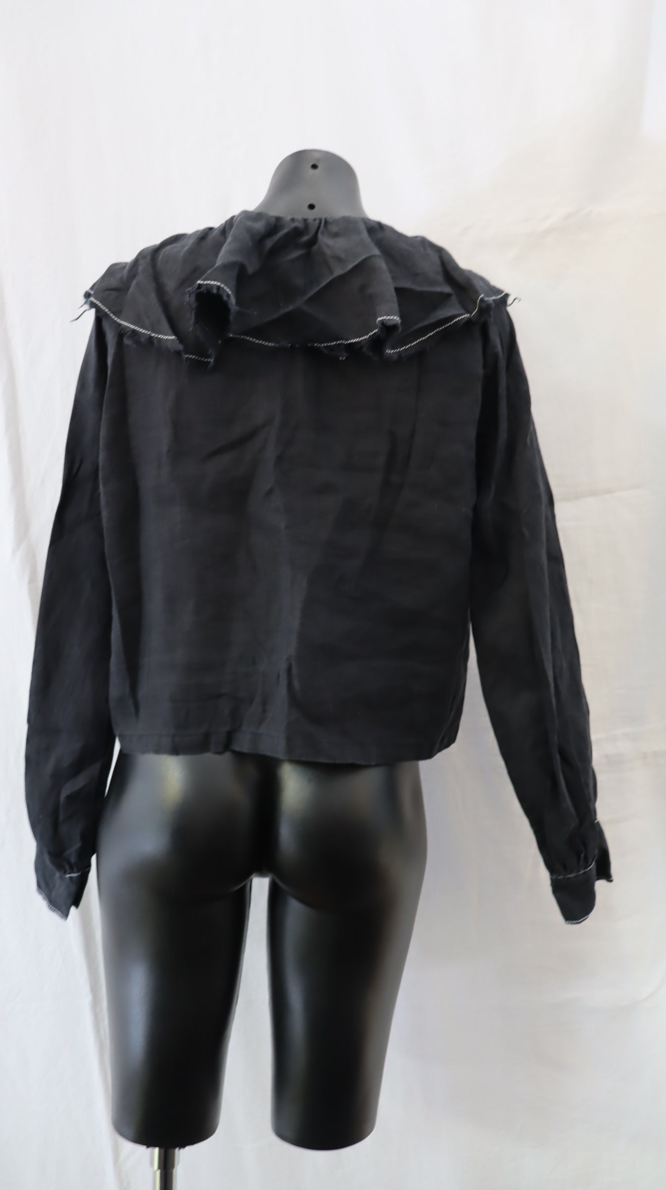 muse the label Button Up M