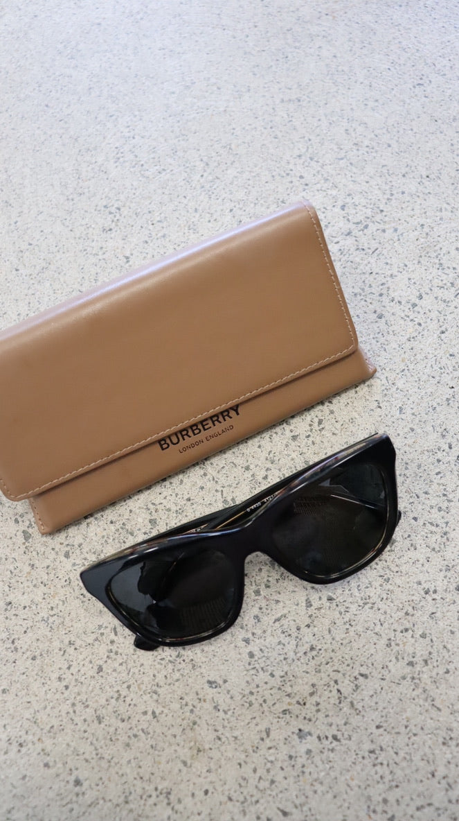 Burberry Sunglasses N/A