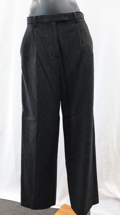 SECOND FEMALE Pants M