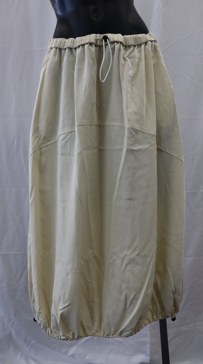 moochi Midi Skirt M
