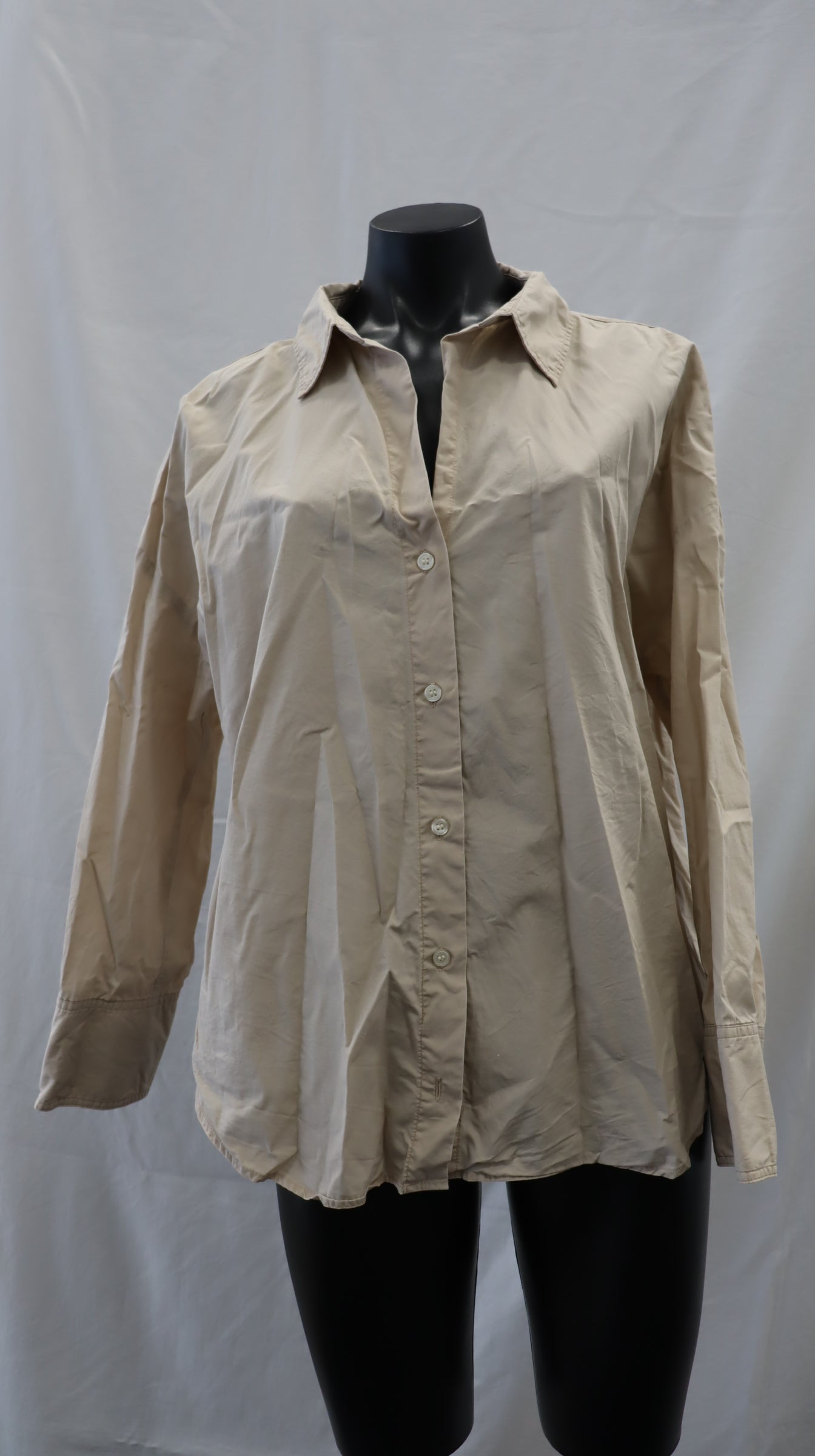 ZARA Button Up L
