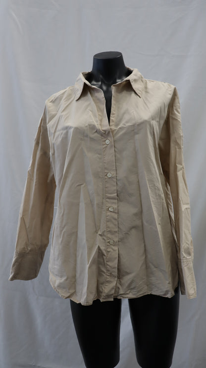 ZARA Button Up L