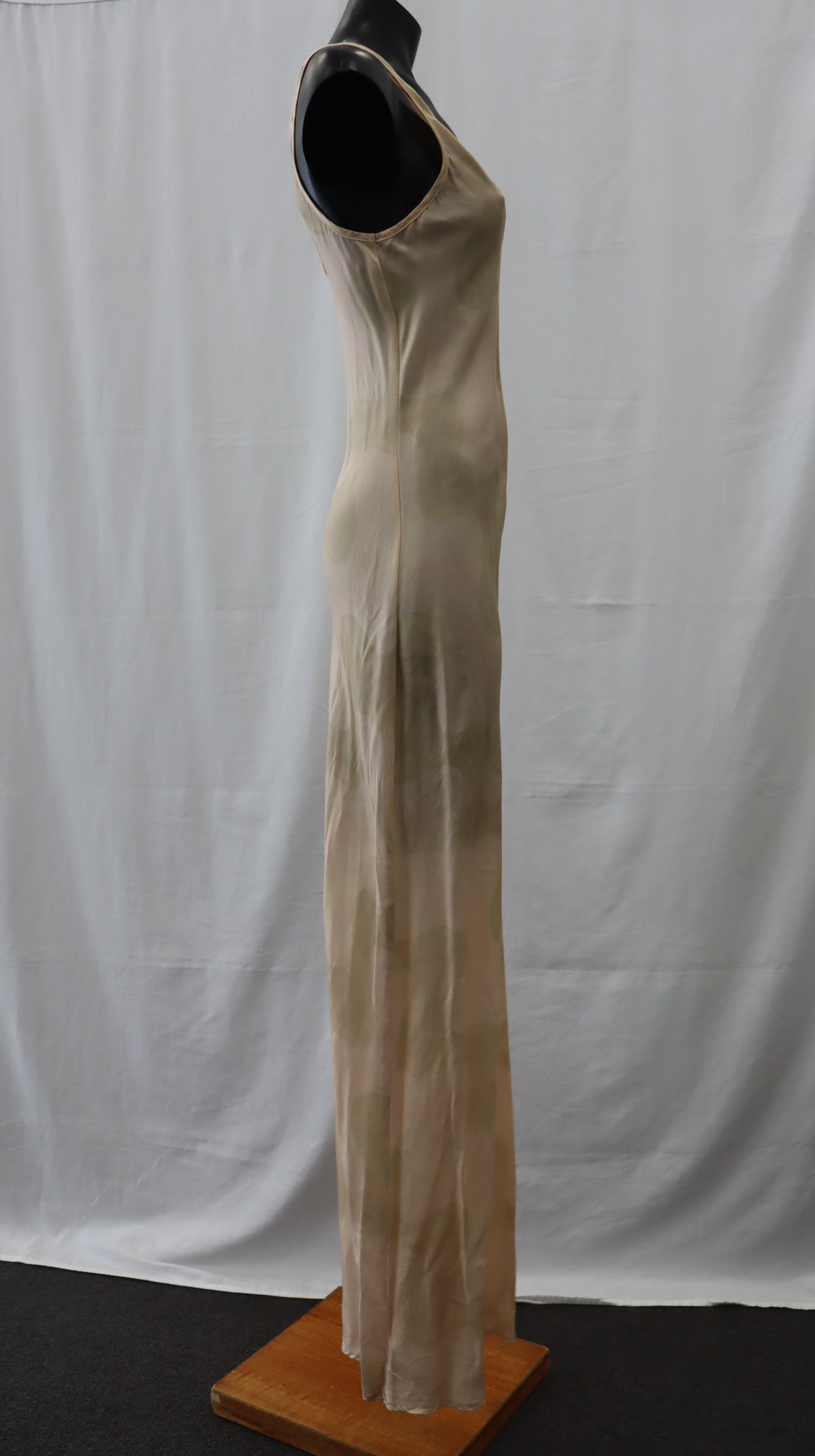 One Mile Maxi Dress L