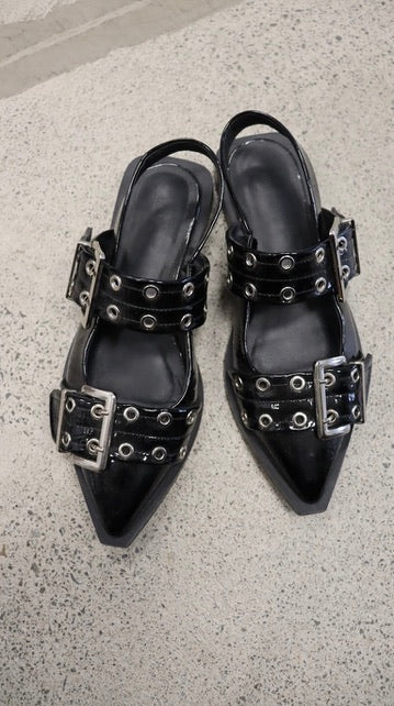 ALIAS MAE Flats 39