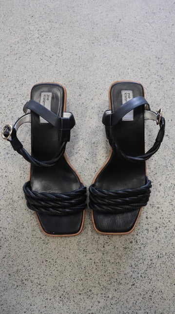 Zoe Kratzmann Heels 39