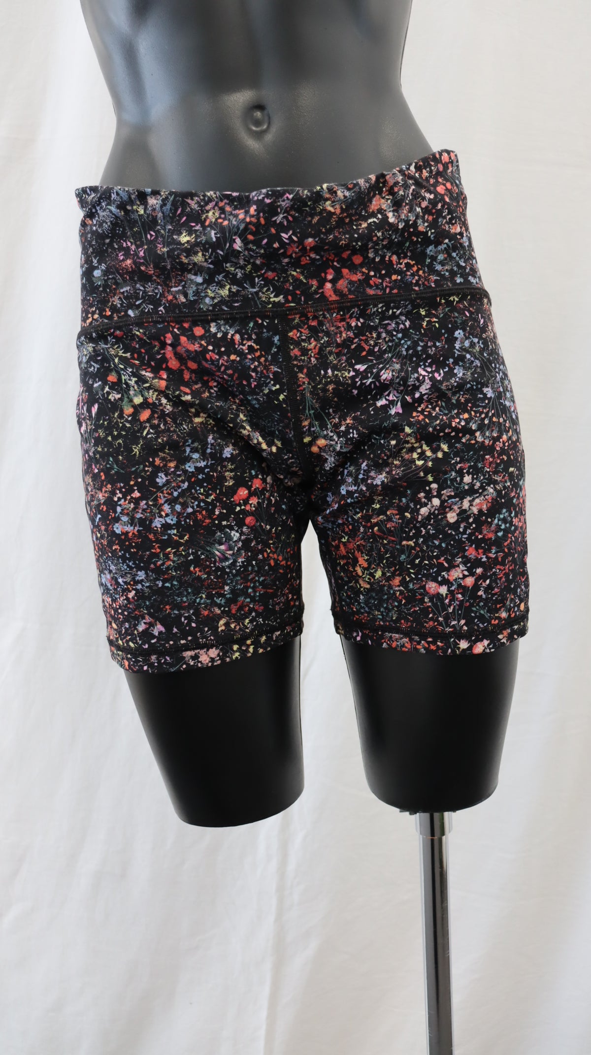 lululemon Shorts 14