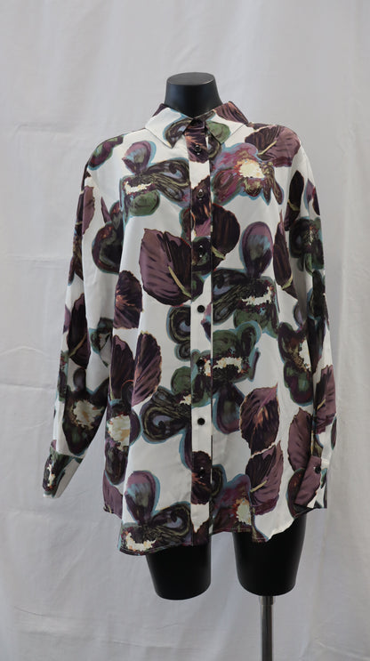 juliette hogan Button Up 12