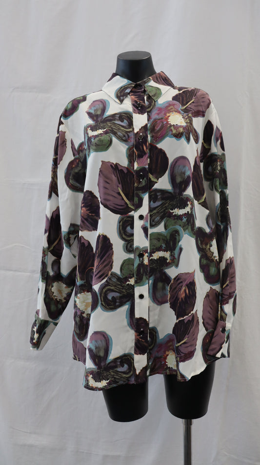 juliette hogan Button Up 12