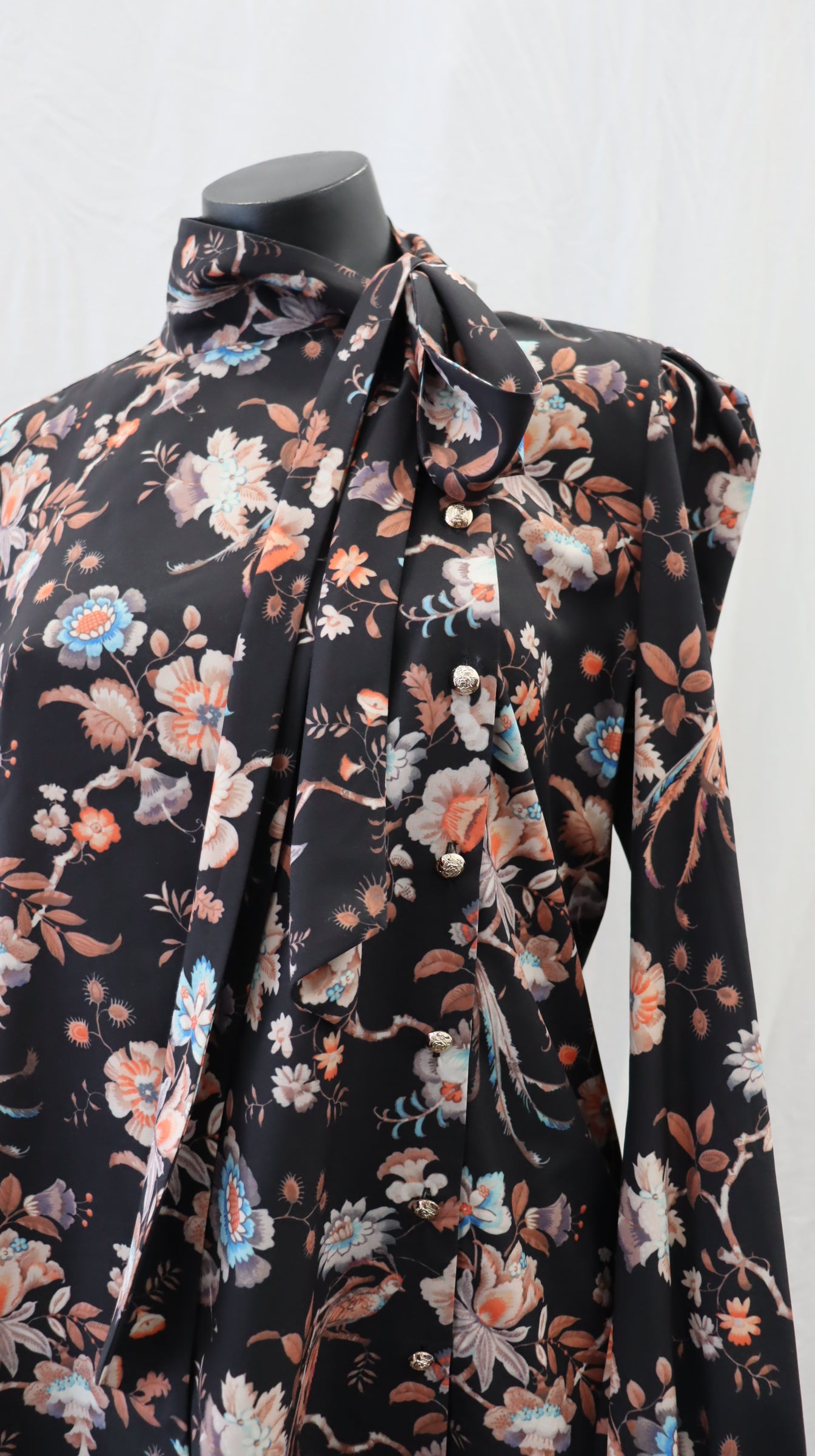 Yvonne Bennetti Button Up S - M