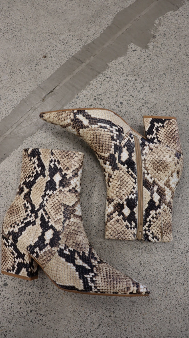 Zoe Kratzmann Boots 36
