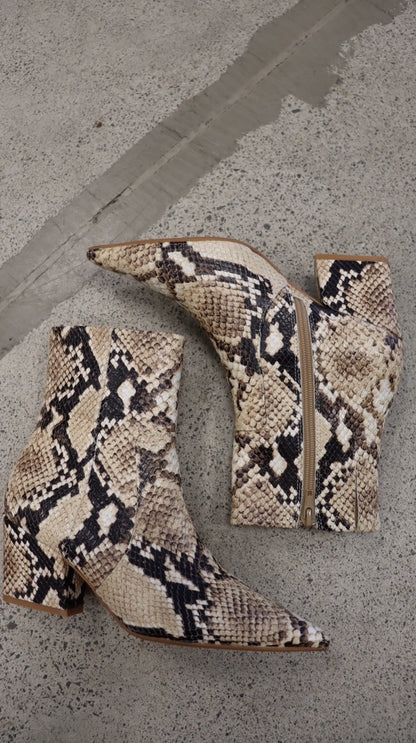 Zoe Kratzmann Boots 36