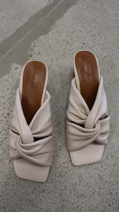 LA TRIBE Heels 39