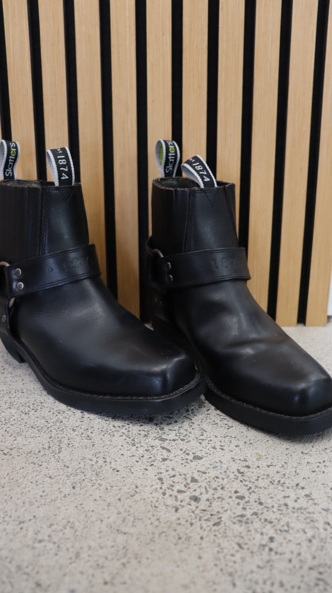 Slatters Boots 40.5