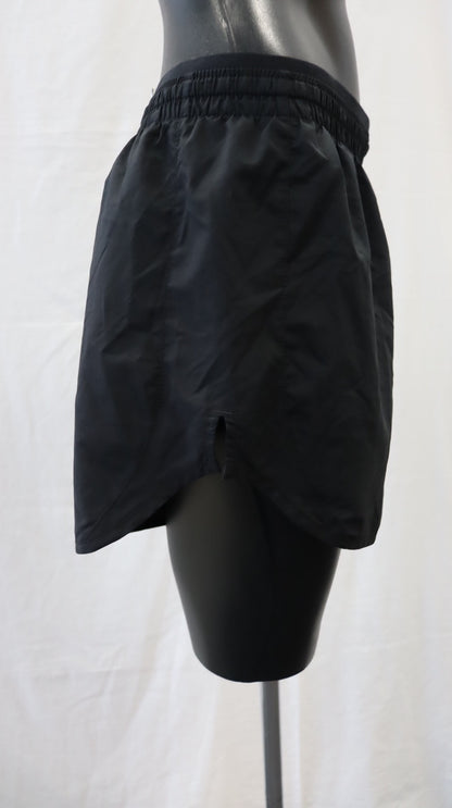 NIKE Shorts L
