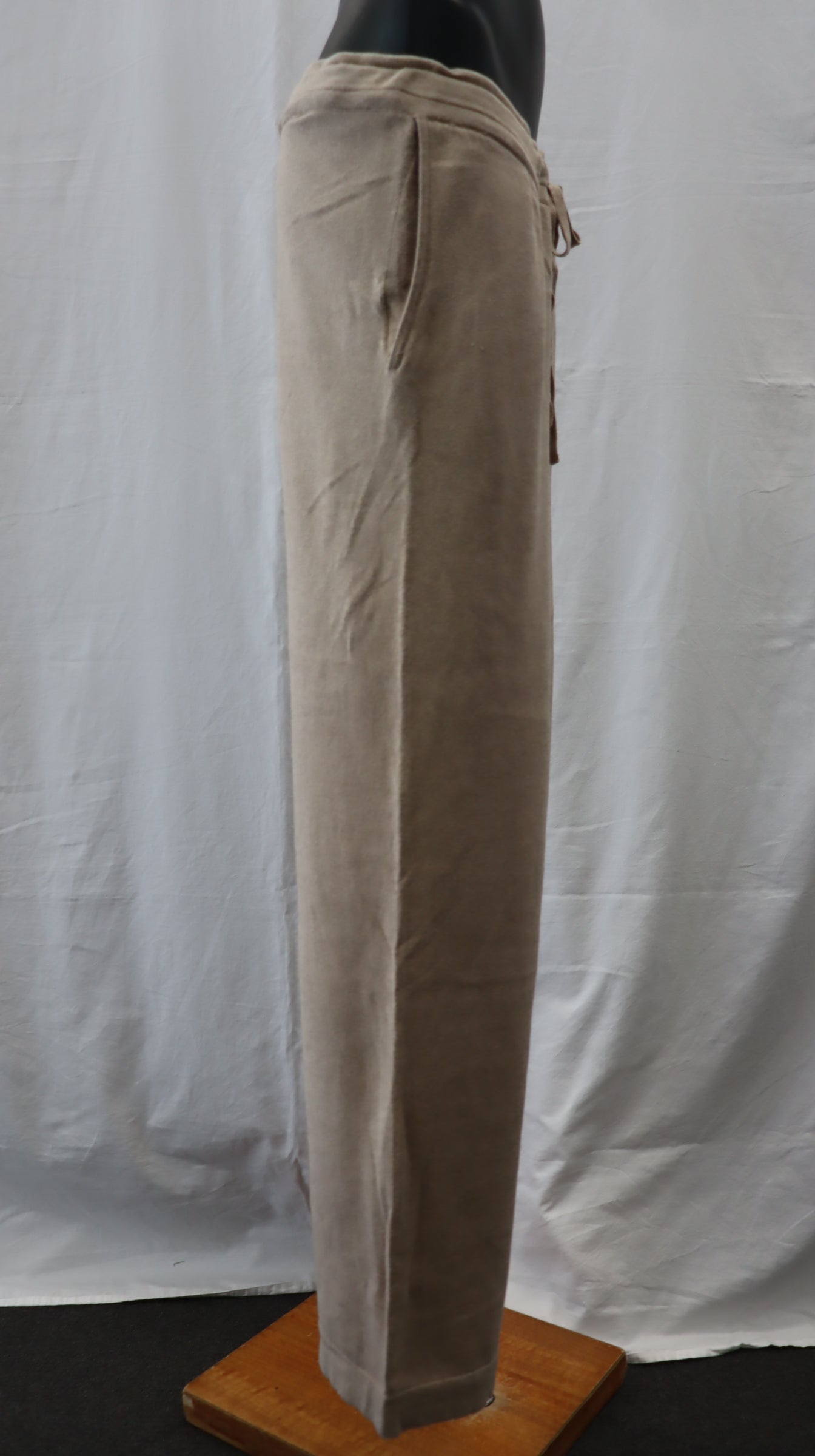 juliette hogan Pants M