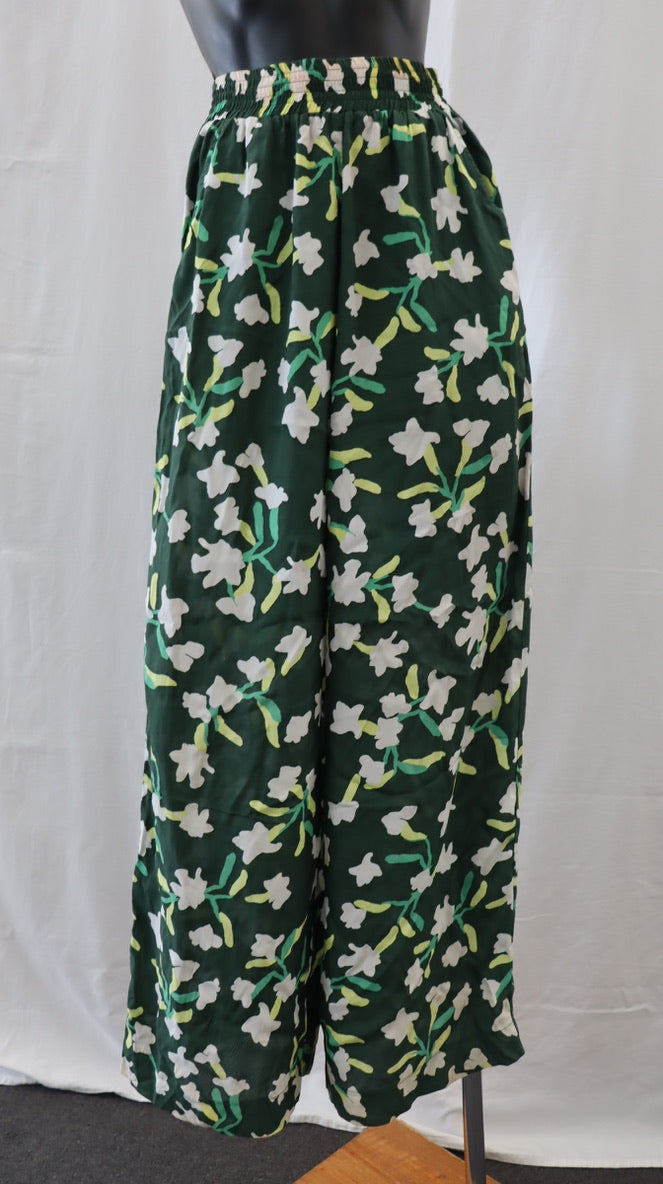 KATE SYLVESTER Pants 6