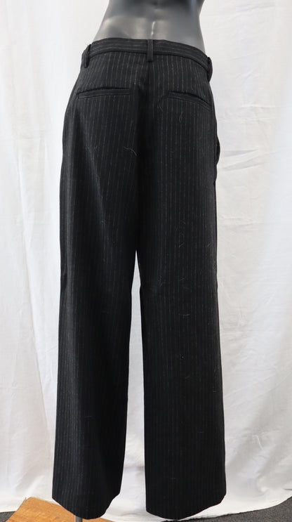 SECOND FEMALE Pants M