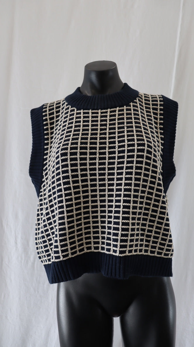 kowtow Vest M