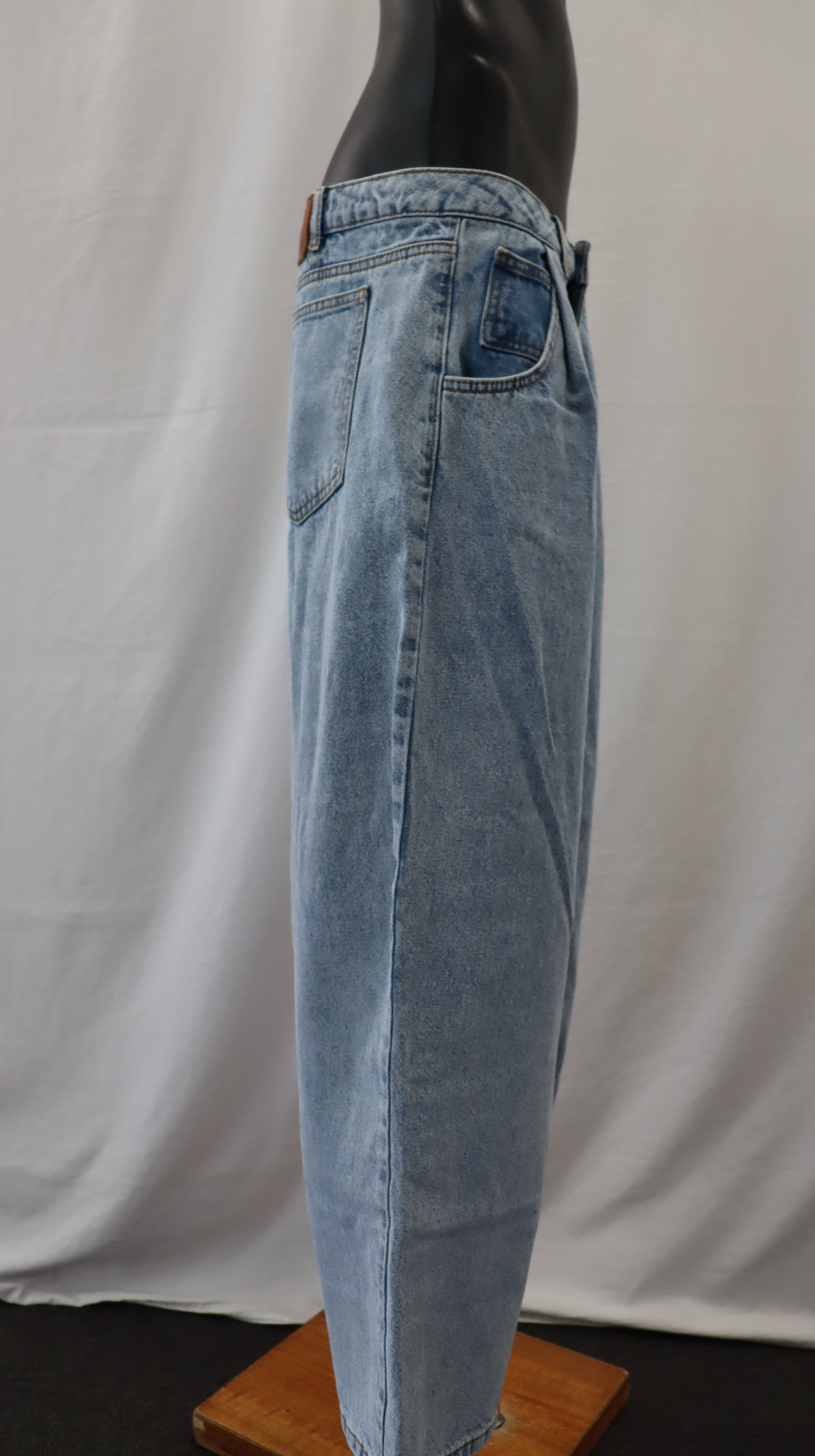 RV Jeans 12