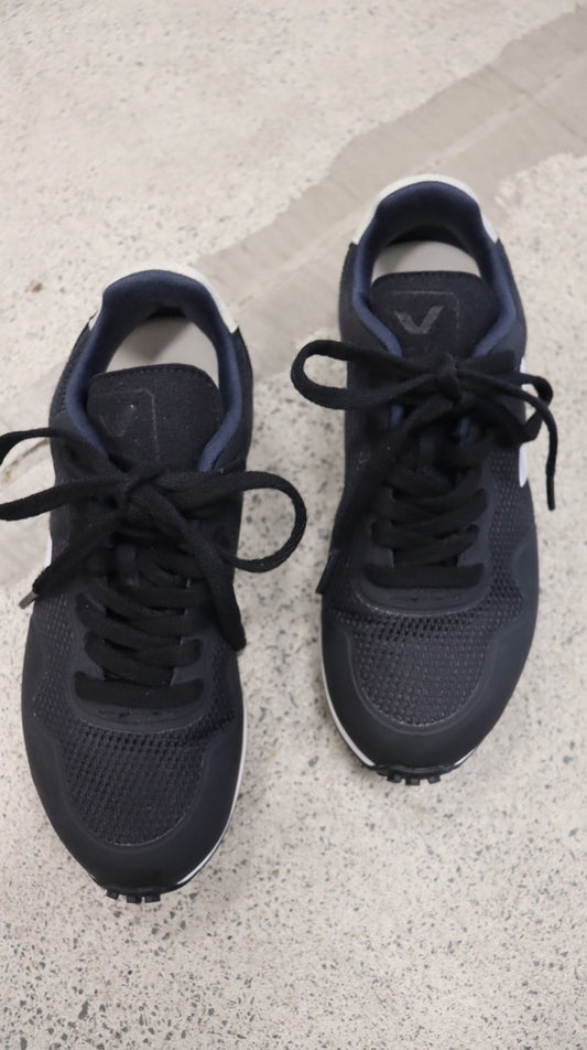 VEJA Sneaker 36