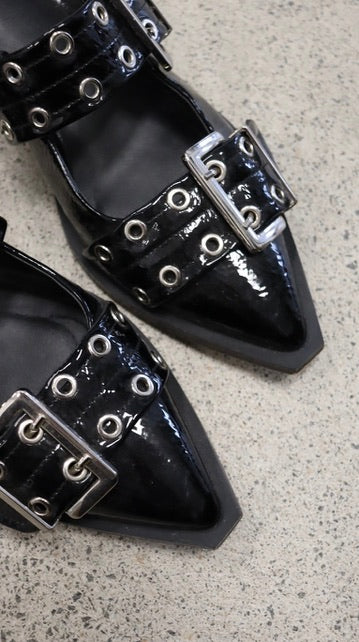 ALIAS MAE Flats 39