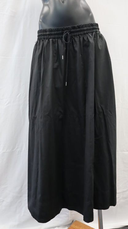 M A X Maxi Skirt M