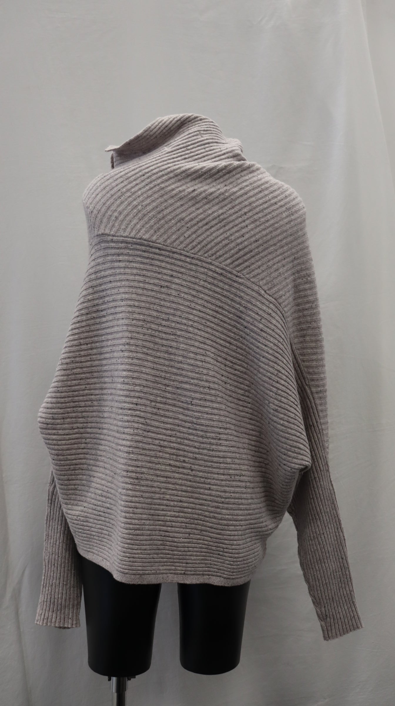 C & M | CAMILLA AND MARC Knit xs