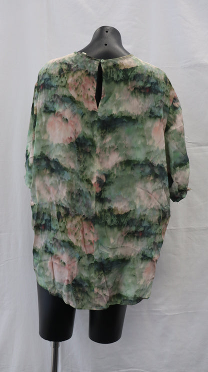 juliette hogan Blouse 16