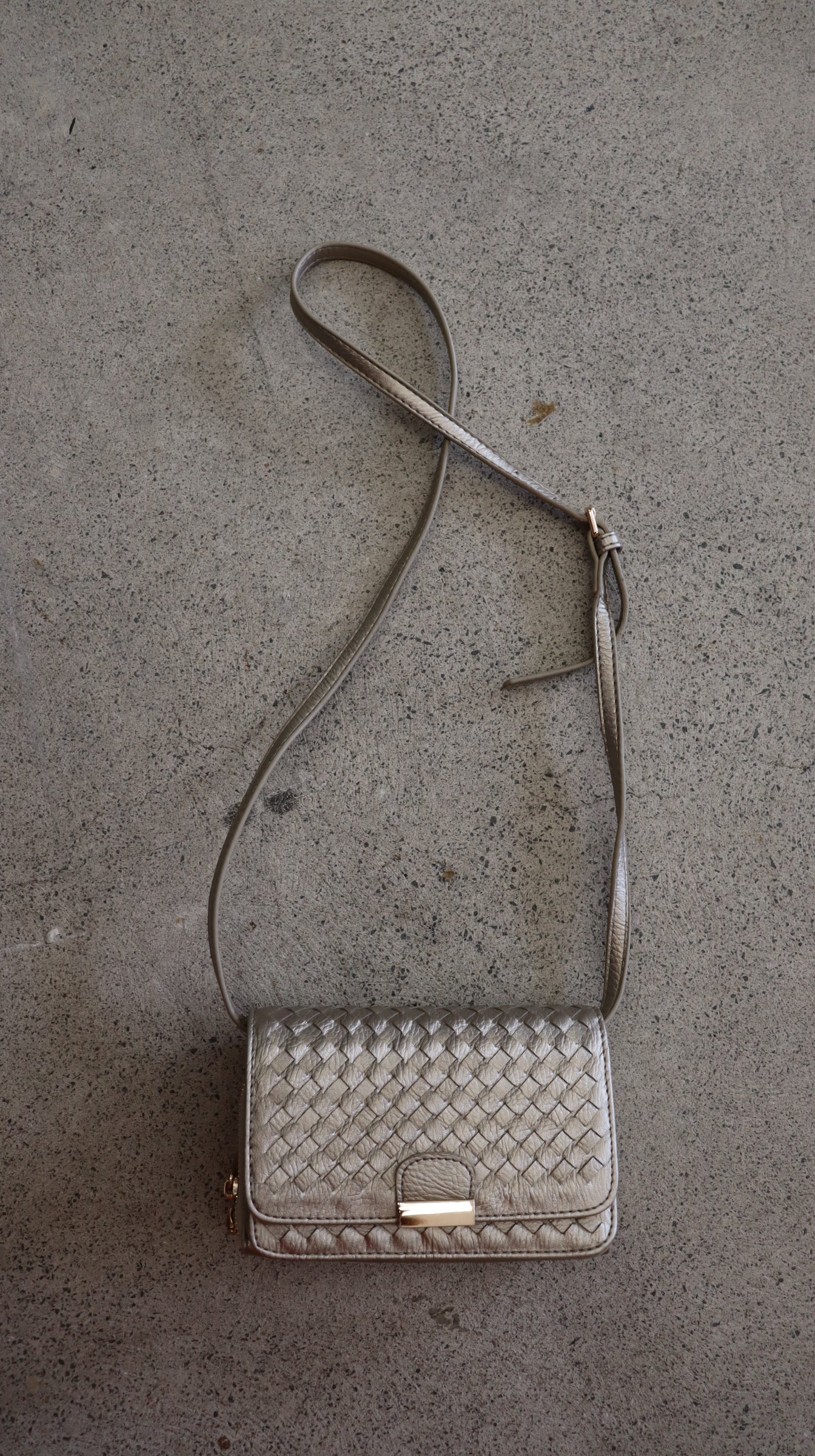 *NO TAG handbag N/A