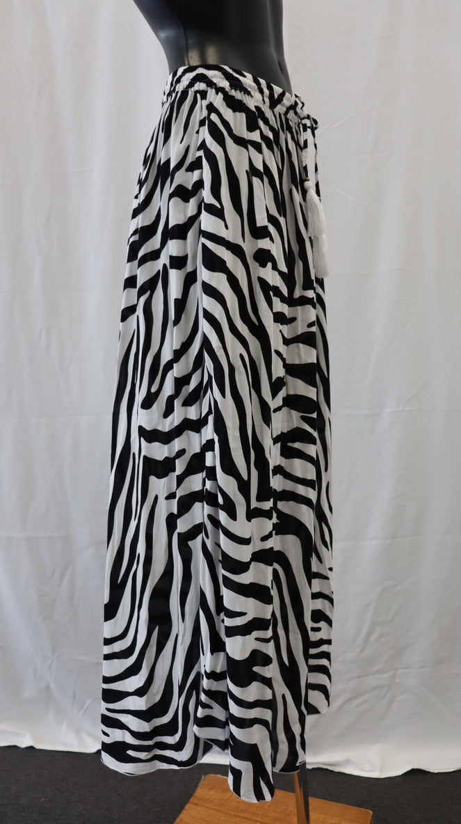 Saffron Road Maxi Skirt M - L
