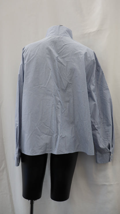 Uniqlo Button Up L