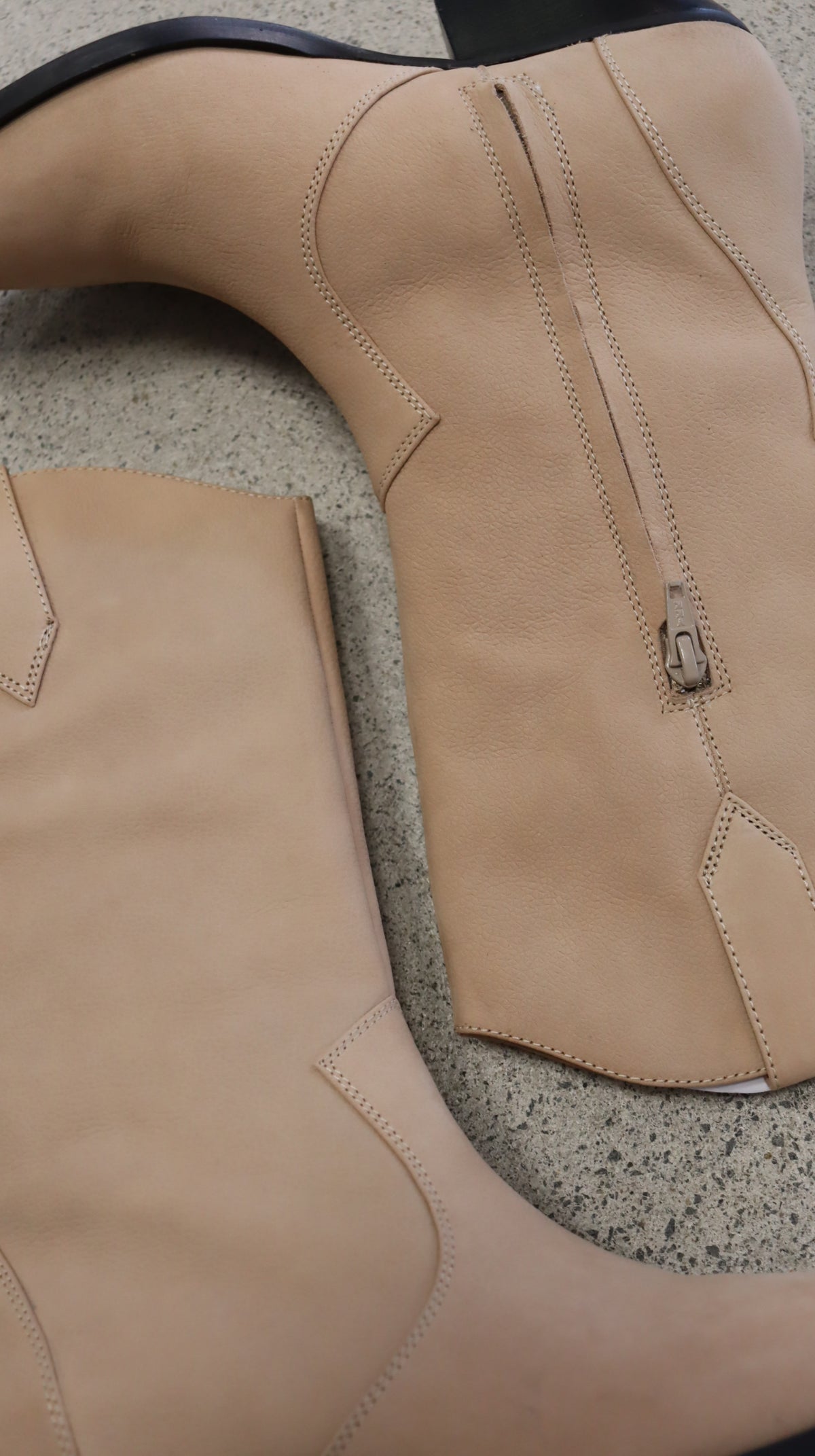 WITCHERY Boots 38