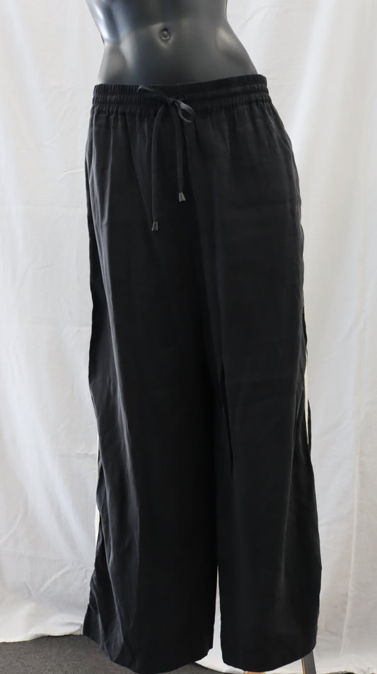 stories be told Pants 16